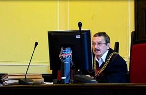 Sąd: policjant nie pamięta jak został wulgarnie znieważony. Ale uruchomił całą machinę wymiaru sprawiedliwości