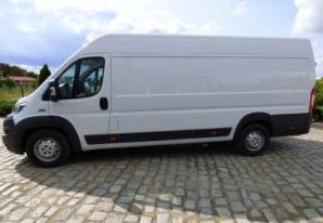 Rutkowski poszukuje skradzionego w Rawie Mazowieckiej Fiata Ducato