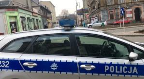 [VIDEO] Spokoju w Sądzie w Wałbrzychu pilnuje dziś Policja. Czy zakończy się koszmar izolowania dzieci w wieku 4 i 6 lat? I bandyckiej agresji względem ojca?