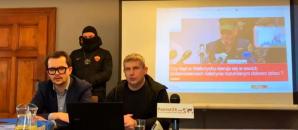 [VIDEO] Sędzia z Wałbrzycha Małgorzata Grzymajło wycofała się z rozsądzania skandalicznej sprawy uwięzienia w Wałbrzychu dwójki dzieci uprowadzonych spod Warszawy. Dzisiejsze dwie rozprawy oraz ta z 19 marca odwołane!