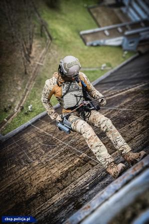 [VIDEO] Szkolenie „kontrdywersyjne” z udziałem policjantów rzeszowskiego CBŚP