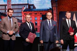 Minister Rau podpisał umowę na otwarcie Centrum Decyzji Wizowych MSZ w Łodzi