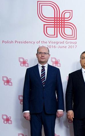 Warszawa: Spotkanie szefów rządów państw Grupy Wyszehradzkiej i państw Beneluksu 