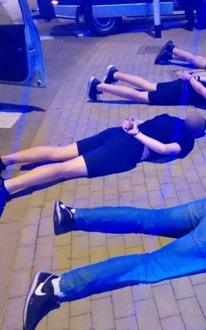 [VIDEO] Pseudokibice zatrzymani za potrącenie samochodem policjantów