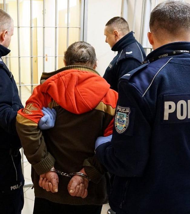 Areszt za atak z nożem na policjanta