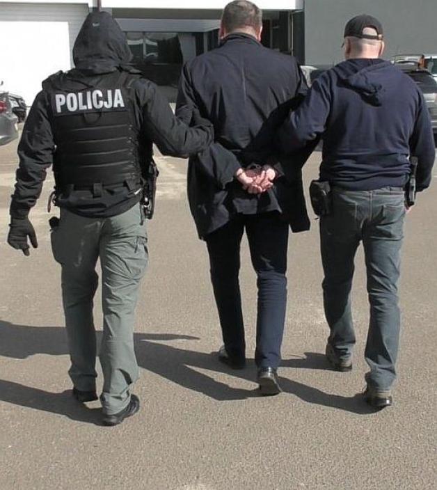 Łódź: Tworząc pajęczynę powiązań wyłudzali unijne dotacje