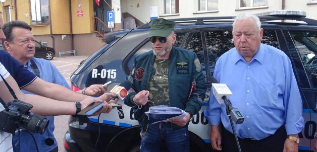 [VIDEO] Wyłudzenie stulecia przez księgową w Kaliszu! Czy 5 milionów złotych  pochodzących z przestępstwa rozpłynęło się w powietrzu , a może te  pieniądze służą do finansowania firmy jej syna?! - pyta Krzysztof  Rutkowski.