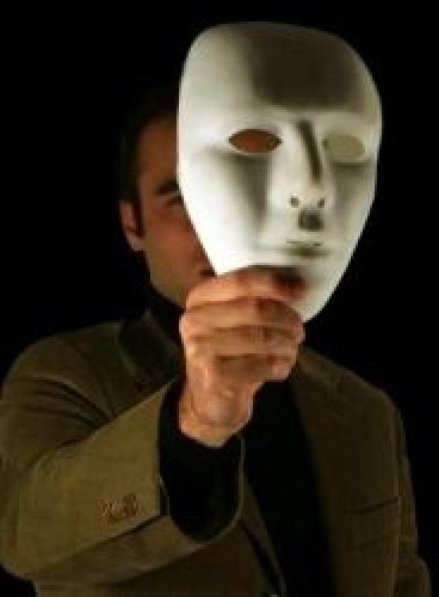 Nie daj się oszukać. Uważaj z kim nawiązujesz internetowe znajomości