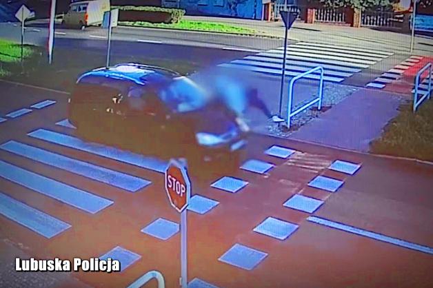 [VIDEO] Makabryczne potrącenie na przejściu dla pieszych. Wypadek zarejestrowała kamera monitoringu